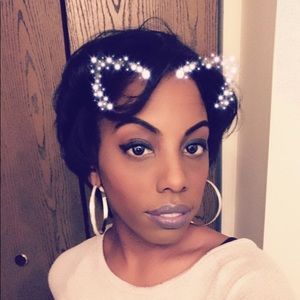 Meet your Posher, Jeanelle